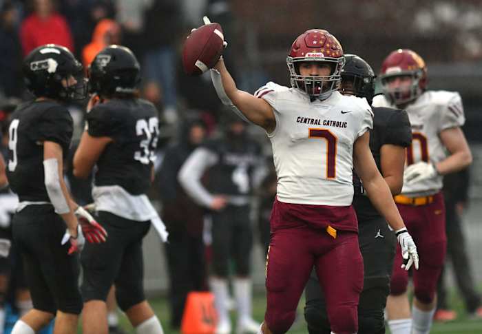 Central-Catholic.Tualatin.6A-football-final.Taylor-Balkom.66